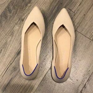 Rothy’s The Point. Size 8 in the color Ecru